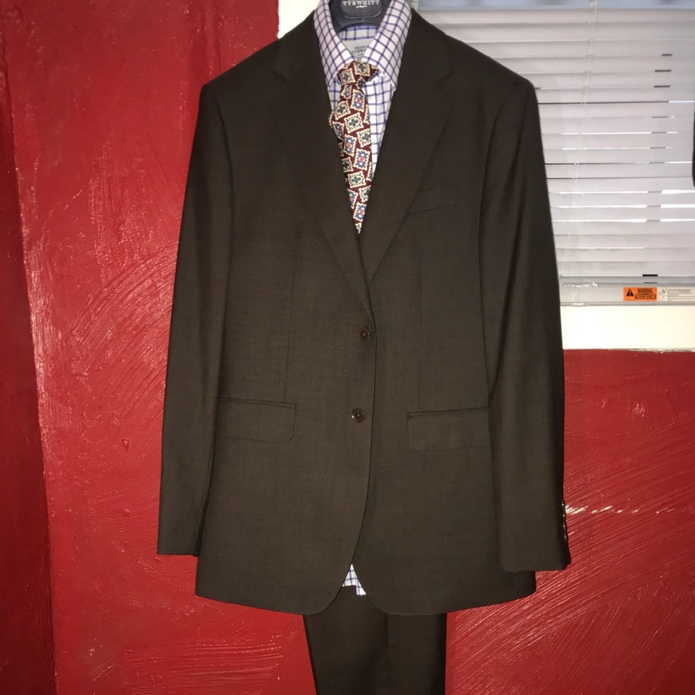 Charles Tyrwhitt Luxury Travel Suit